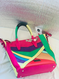 CARTERA DE CUERO MODELO “WIND” colores al viento en internet