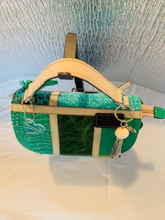 Cartera Mochila, babdolera, de mano. Modelo: “ACQUALINA” en internet