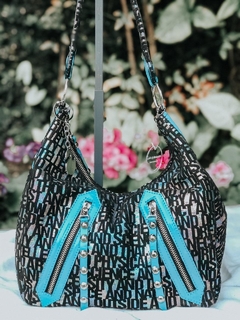 CARTERA DE CUERO IMPORTADO TORNASOLADO COMBINADA CON CHAROL CELESTE. "ABY". - tienda online