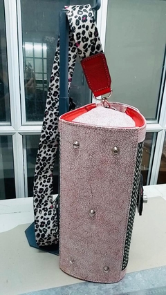 CARTERAS DE CUERO ITALIANO, ARGENTINO Y RAFIA, COLECCIÓN "BAMBOLAS ITALIANAS". - Támesis&Co.