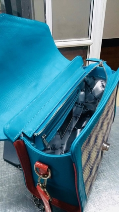 Imagen de CARTERAS DE CUERO ITALIANO, ARGENTINO Y RAFIA, COLECCIÓN "BAMBOLAS ITALIANAS".