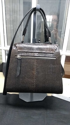 CARTERA DE CUERO COLOR CHOCOLATE Y NEGRO MODELO "ESTELA" - comprar online
