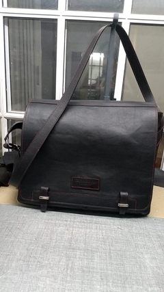 Morral de cabritilla para caballero cuero 100% Argentino e Italiano. MODELO "ENZO" - tienda online