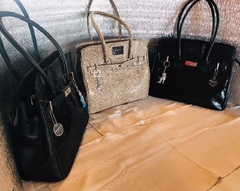 CARTERAS CUERPO DE MUJER