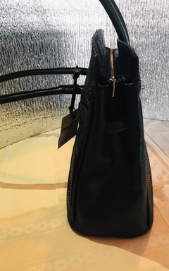 CARTERAS CUERPO DE MUJER en internet