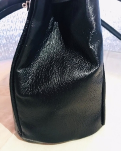 CARTERAS CUERPO DE MUJER - comprar online
