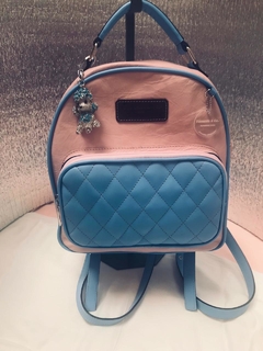 CARTERA MOCHILA AL MISMO TIEMPO MATELASEADA MODELO "CRIS". - tienda online