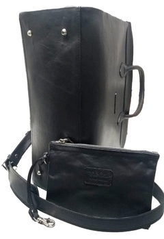 Imagen de CARTERA DE CABRITILLA LISA TOTAL LOOK NEGRA MODELO "MARILYN" Cartera DE VIAJE.-