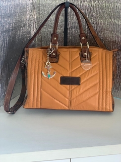Imagen de Cartera de CUERO DE SERPIENTE ITALIANA COMBINADA CON CUERO CABRITILLA LISA.