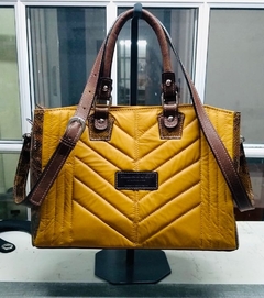 Cartera de CUERO DE SERPIENTE ITALIANA COMBINADA CON CUERO CABRITILLA LISA. - Támesis&Co.