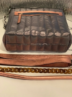 CARTERA DE CUERO ITALIANO OVEJA 100% METALIZADO MATELASEADA MODELO "FABRIZIA".- en internet