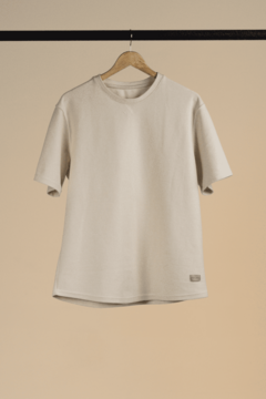 CAMISETA OVERSIZED BEGE