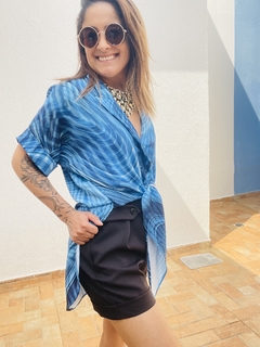 Camisa Clarissa Royal na internet