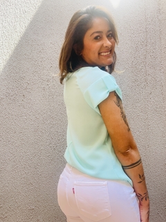 Blusa Mila na internet