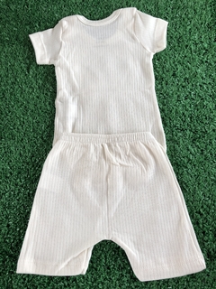 Conjunto body e shortinho canelado Junkes Baby (Tamanho P) - PiThéo Moda Feminina e Infantil