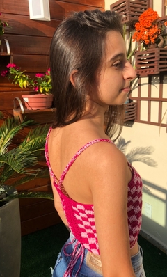 Cropped xadrez com amarração na cintura na internet