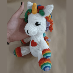 Unicornio ARCOIRIS/Apego amigurumi 0+ - comprar online