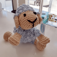 Ovejita tejida crochet/Amigurumi en internet