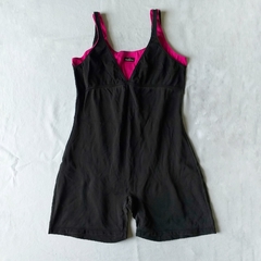 Maio Macacão Rosa e Preto - G - comprar online