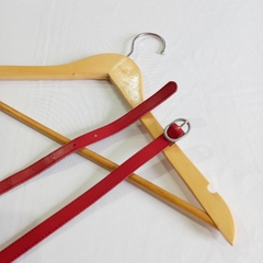 Cinto fino vermelho