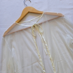 Blusinha Transparente - M na internet