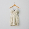 Vestido Bege Rendado com Perolas - P