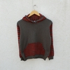 Blusa de Lã Cinza e Vermelha - P