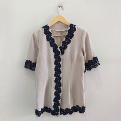 Camisa com Renda - P