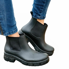 Bota de lluvia con elástico y taco - comprar online