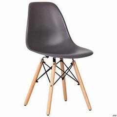 Silla Eames en internet