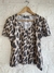 REMERA BELEN LEOCOR (ST92922)