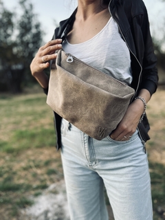Maxi riñonera Austria - eco cuero visón - tienda online
