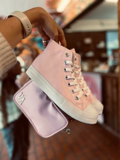 ZAPA BOTITA DE ECOCUERO ROSA