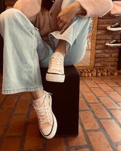ZAPA CON PLATAFORMA LONA ROSA