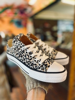 ZAPA DE LONA ANIMAL PRINT en internet