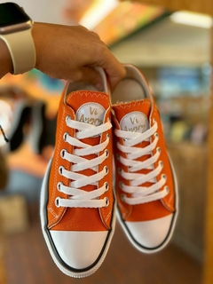 ZAPA DE LONA NARANJA - comprar online