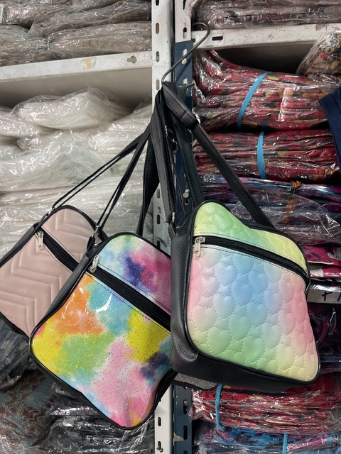 Morral de ecocuero con frente de COLOR