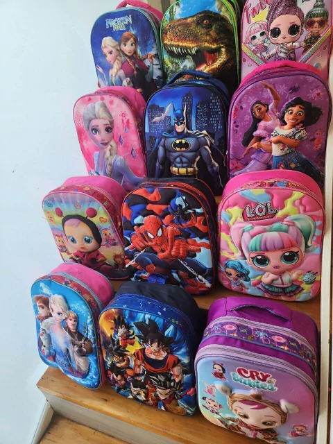 Mochila doble cierre con dibujo 3D (CALIDAD SUPER PREMIUM!)