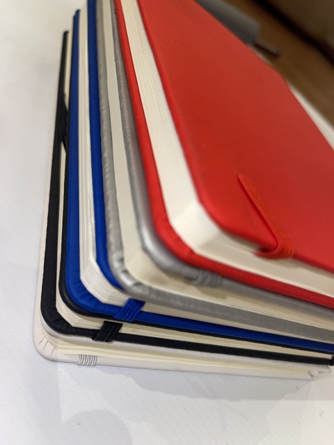 Cuadernos tapa dura x96 hojas %