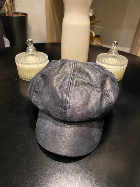 BOINA ECOCUERO GASTADA NEGRA