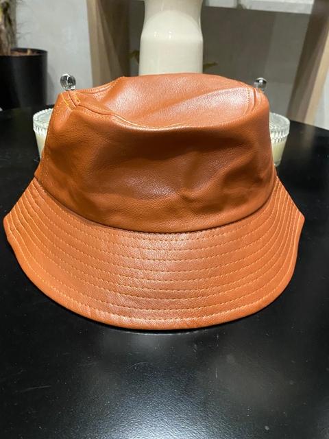 PILUSO SIMIL CUERO SUELA