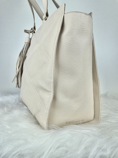BOLSA SHOPPING GRANDE BEGE NOVA – SCHUTZ - Fridaria Second Hand Store