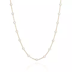 Cadena laminada en oro 18k con perlas.
