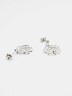 Aro colgante flor con piedra - Romminox - comprar online