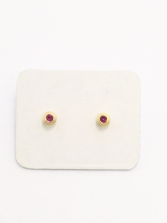 Aritos Abridores Oro Laminado 18k Piedra color Rubí Bebes Nenas - comprar online