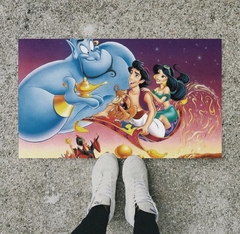 Tapete Capacho Entrada Aladim Tapete Voador e Gênio da Lâmpada Disney 60x40 Cm