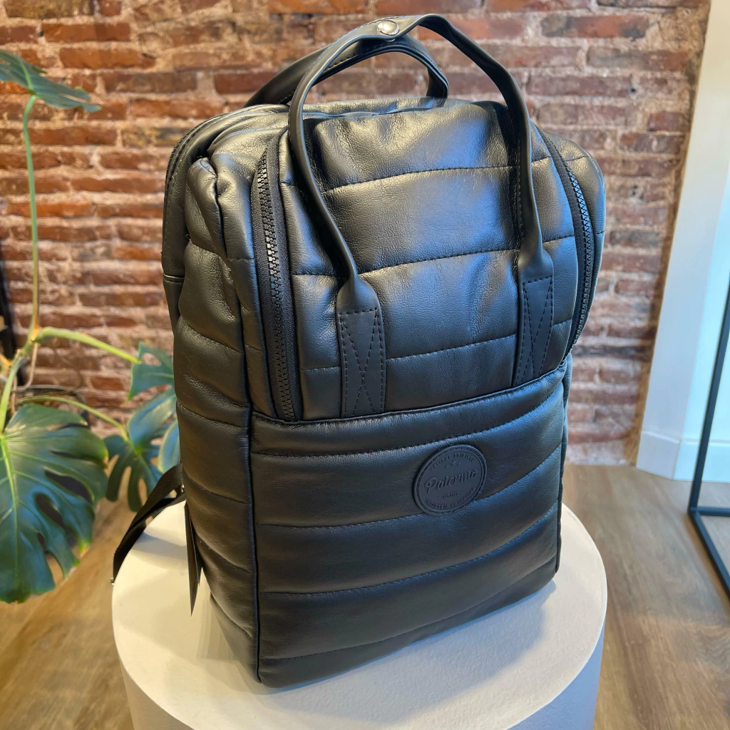Mochila Matera Tilcara Negro Engomado