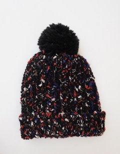 Gorrito oscuro