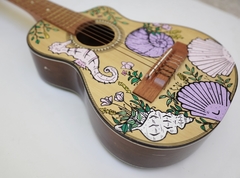 Guitarra Viajera intervenida con funda - comprar online