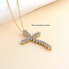 Pingente Cruz Cravejada Maleável 18k - Diamantes na internet